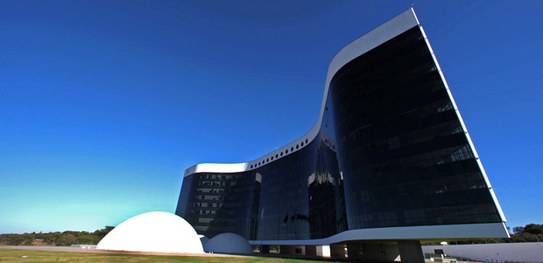 TSE vai combater fake news com apoio da imprensa