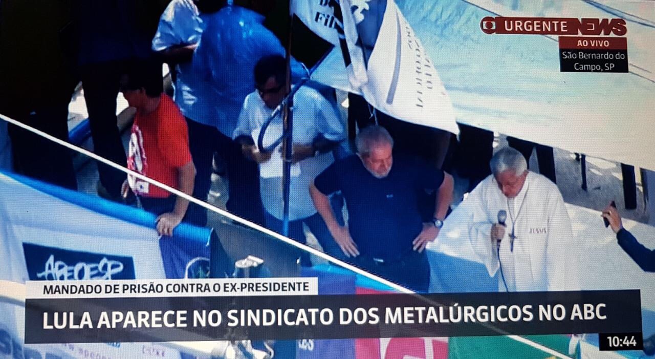 Lula participa de missa em frente ao Sindicato dos Metalúrgicos do ABC e tem novo HC negado pelo STF