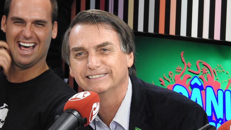 Bolsonaro é ridicularizado em programa de rádio