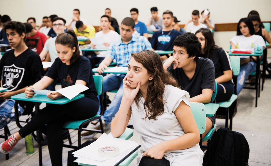 Comissão de Educação da Câmara debate lei da aprendizagem e o novo ensino médio