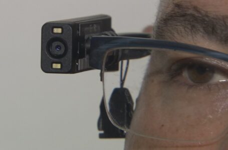 Clínica do DF disponibiliza óculos para deficientes visuais com Inteligência Artificial
