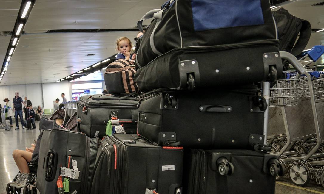 Senado aprova abertura do setor aéreo para empresas de fora e o fim da taxa de bagagem
