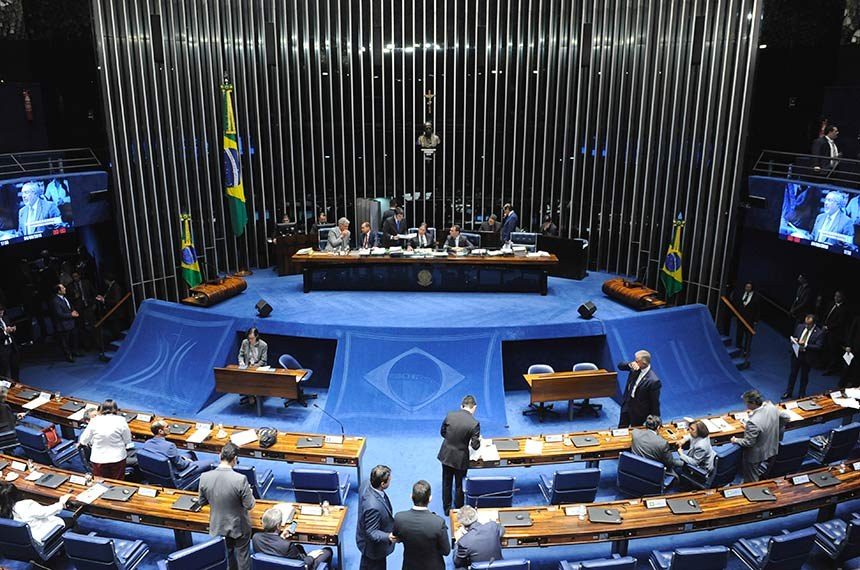 Senado aprova texto-base da MP da reforma administrativa