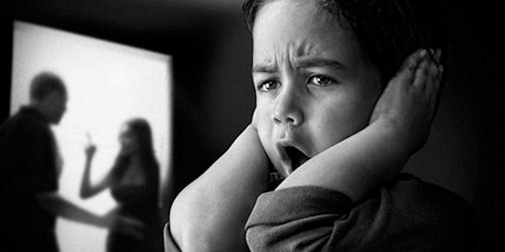 Bolsonaro sanciona mudanças na Lei Maria da Penha