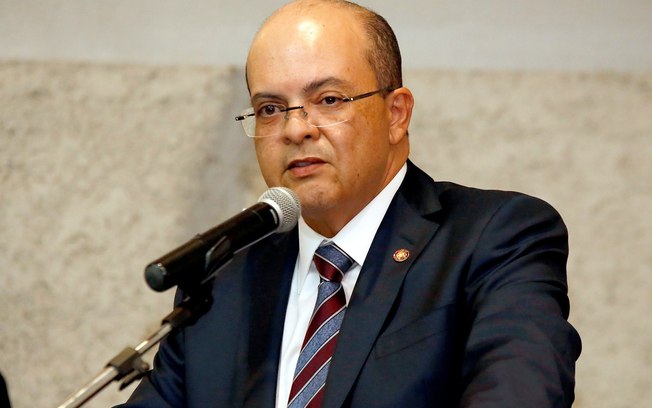 Ibaneis exonera 22 servidores da Saúde por suspeitas de fraude em licitação