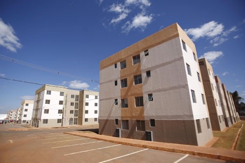 GDF pode retomar 16 mil imóveis entregues por programas habitacionais nas gestões anteriores