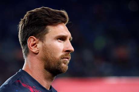 QUEBROU O JEJUM | Messi é escolhido como melhor jogador do mundo pela 6ª vez