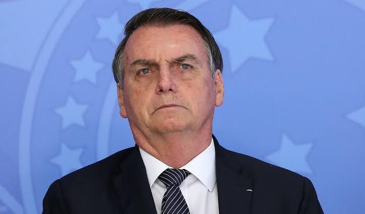 Bolsonaro diz que irá à ONU nem que seja de cadeira de rodas
