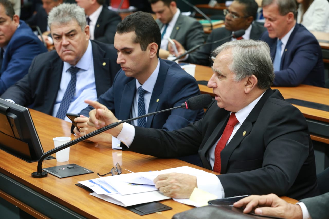 DESENVOLVIMENTO | Parlamentares vão debater o impacto da ciência e tecnologia na economia brasileira