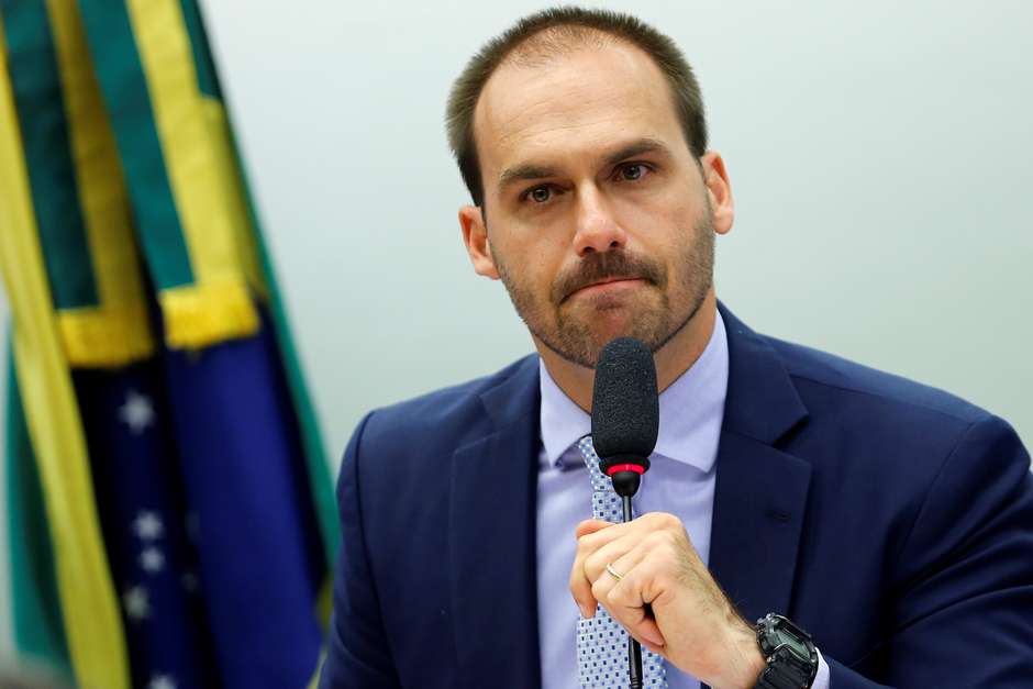 CRISE DO PSL | Partido registra pedido de expulsão de Eduardo Bolsonaro