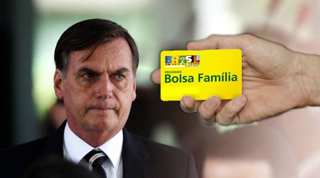 PROMESSA DE CAMPANHA | Bolsonaro assina MP que concede 13º pagamento do Bolsa Família