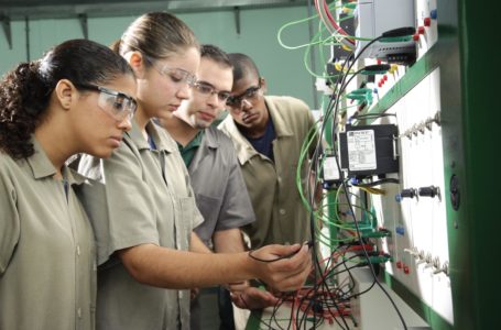 NOVOS CAMINHOS | MEC lançará programa de ensino técnico e promete aumentar vagas em 80%
