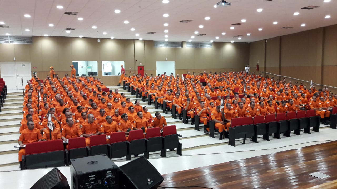 CAPACITAÇÃO DE BOMBEIROS | GDF capacita 350 bombeiros para atuar no combate à dengue