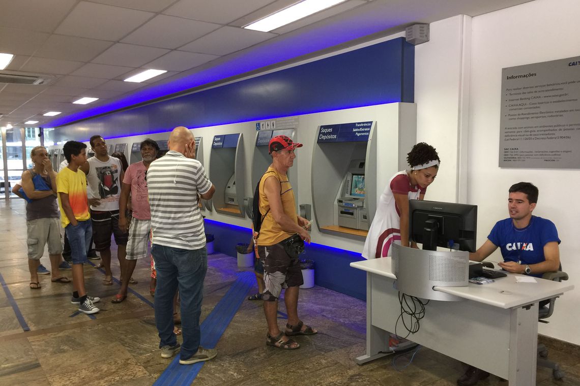 CHEGOU A HORA | Nascidos em junho e julho sem conta na Caixa podem sacar FGTS