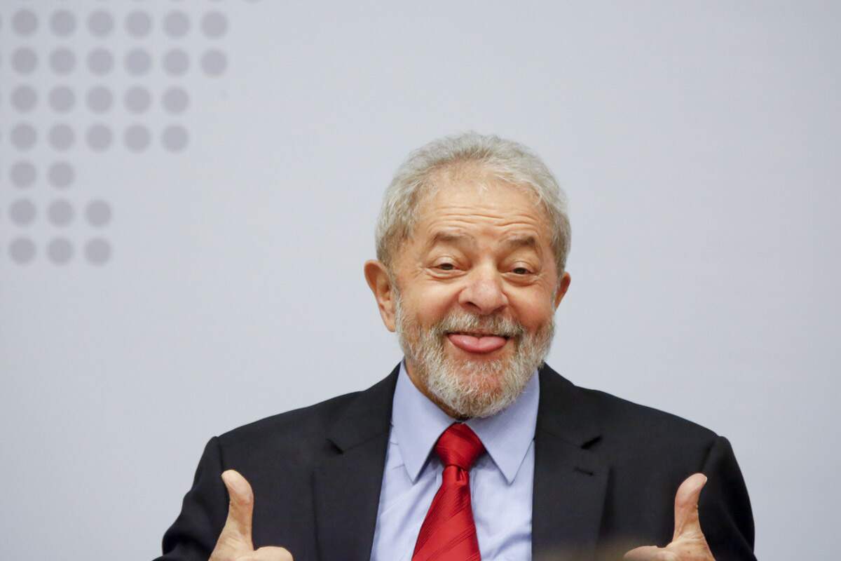 VERGONHA | Um dia após decisão do STF, Lula é solto