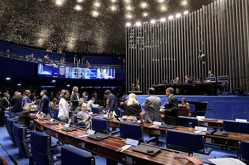 LEI MAIS RÍGIDA | Senado aprova PEC que torna feminicídio e estupro crimes imprescritíveis