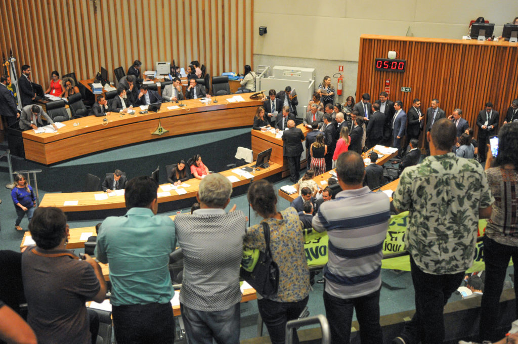 IPVA E IPTU MAIS BARATOS | Governo consegue reduzir valor do IPVA a partir de 2020