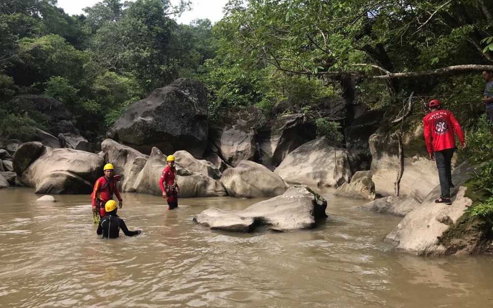 ALTO PARAÍSO | Bombeiros encontram corpo na Chapada dos Veadeiros que pode ser de turista desaparecido desde o dia 1º