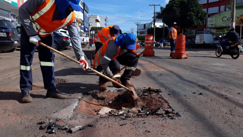 VALPARAÍSO DE GOIÁS | Operação Tapa Buraco continua a todo vapor na cidade