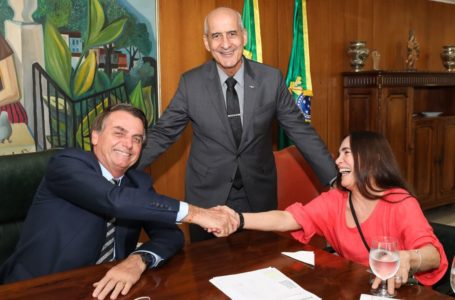 AGORA É OFICIAL | Regina Duarte aceita assumir a Secretaria Especial de Cultura