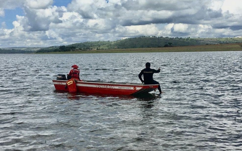 DEPOIS DE TRÊS DIAS | Bombeiros encontram corpo de jovem que se afogou em represa de Luziânia