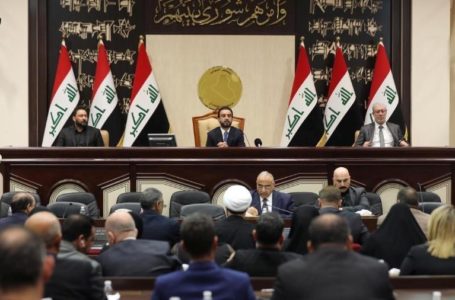 EUA FORA | Parlamento iraquiano quer fim da ocupação norte-americana
