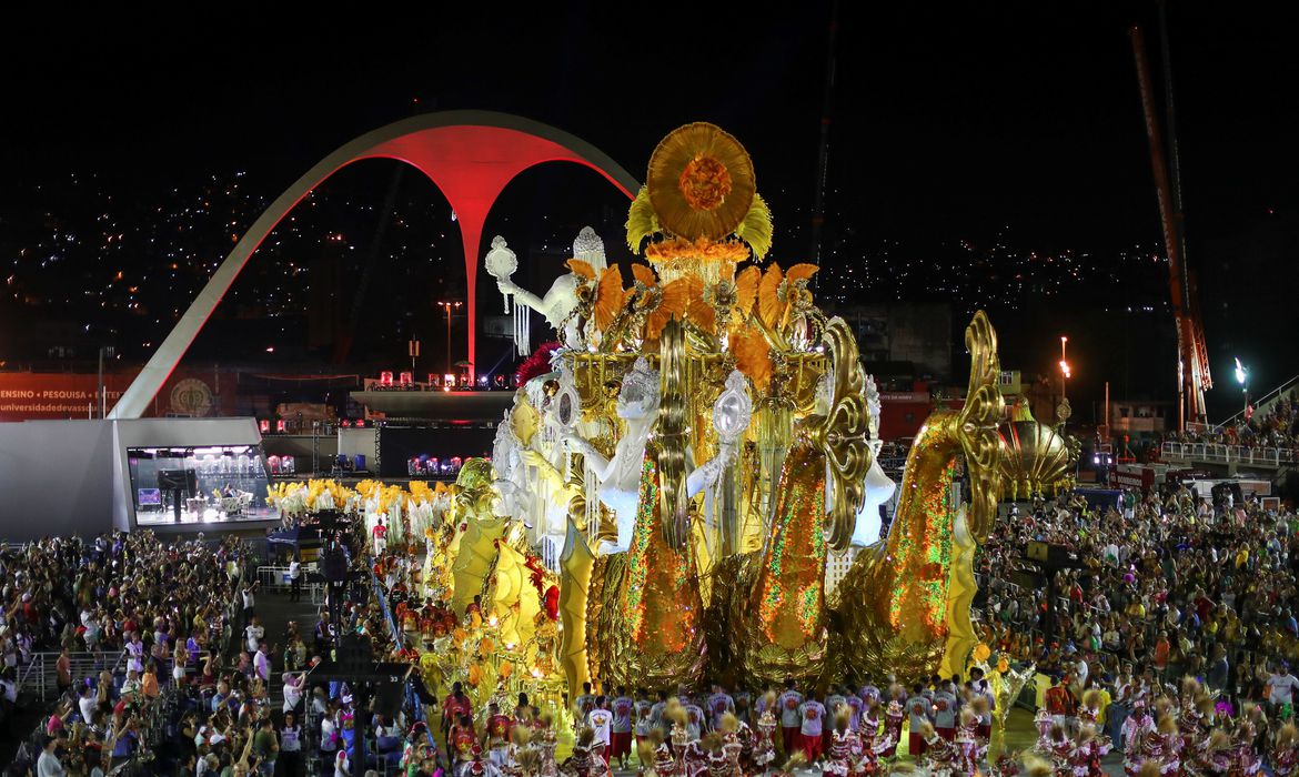DE ALMA LAVADA | Viradouro é a campeã do carnaval no Rio de Janeiro