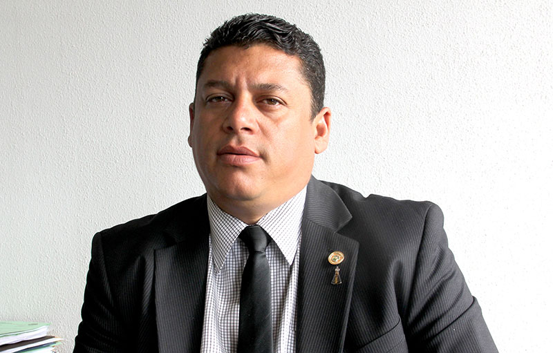 Elvis Santos: o “plano B” da candidata Lêda Borges