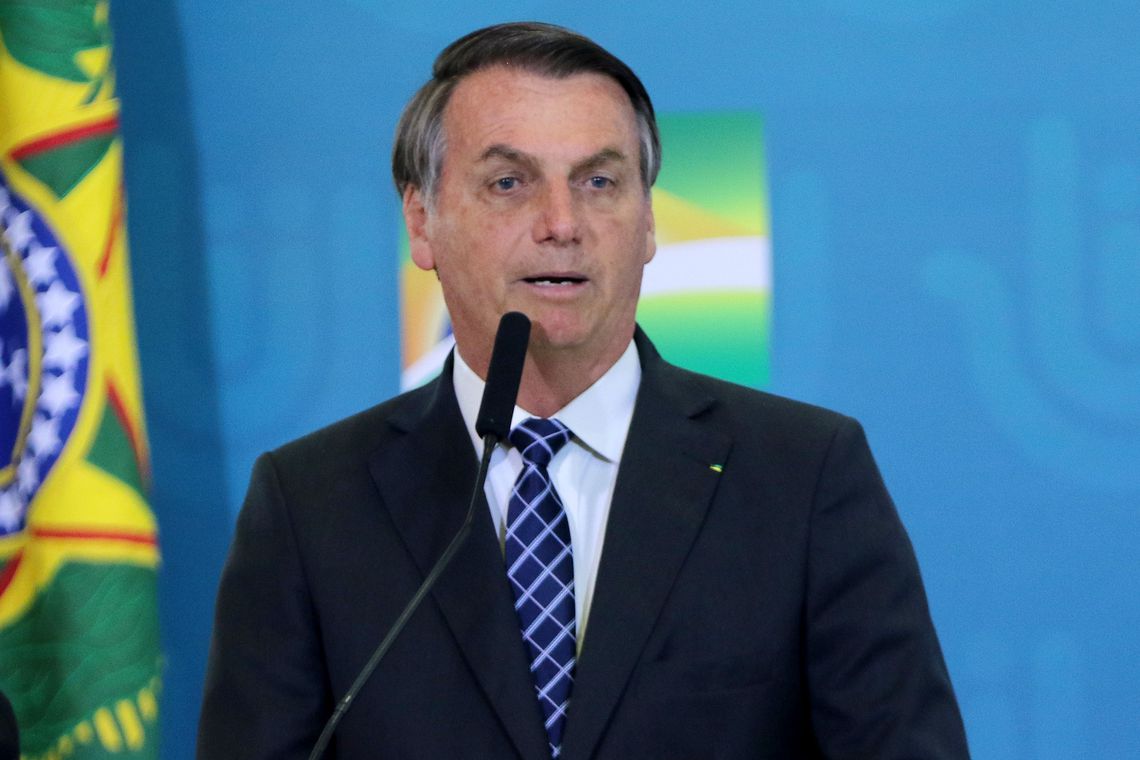 REGRAS PARA A QUARENTENA | Bolsonaro sanciona lei para enfrentamento do novo coronavírus