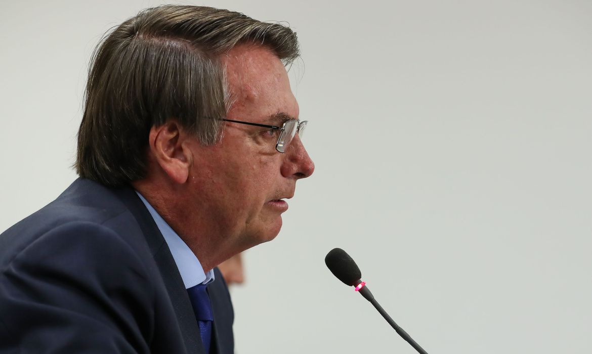 FORA DE RISCO | Bolsonaro testa negativo para coronavírus