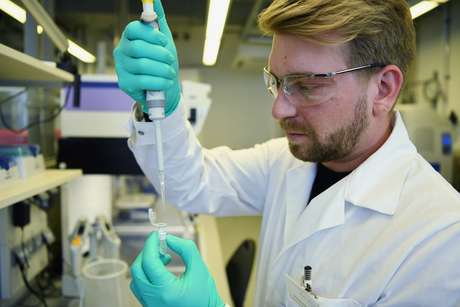 CORONAVÍRUS | EUA iniciam teste de vacina contra o Covid-19 em humanos