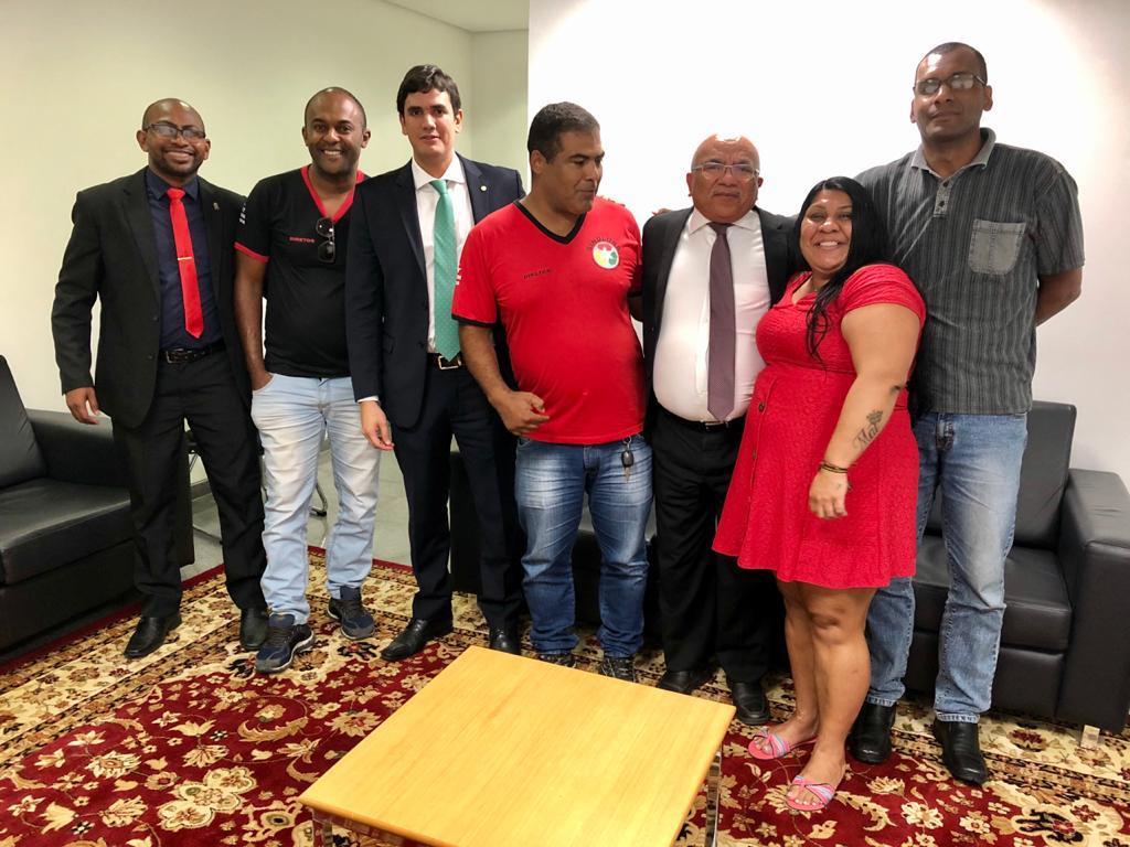 A PARTIR DE ABRIL | Terceirizados demitidos do SLU serão recontratados pelo GDF