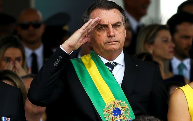 ENQUETE DO EB | Ministro do STF aceitou notícia-crime pedindo o afastamento de Bolsonaro. Você é contra ou a favor?