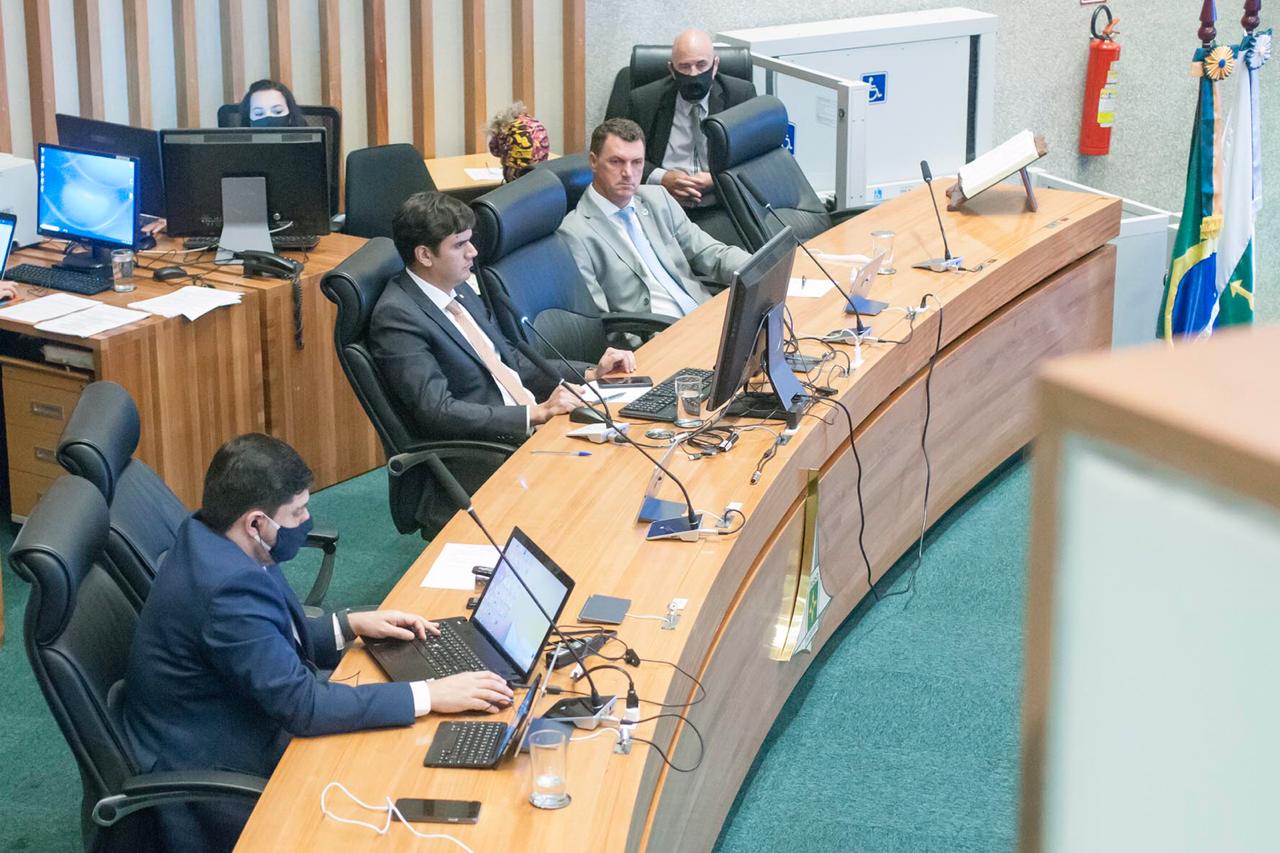 PROJETO SEGUE PARA SANÇÃO DO GOVERNADOR | Distritais aprovam desconto de até 50% nas mensalidades escolares