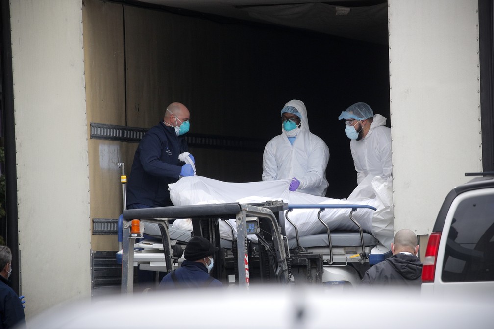 EPICENTRO NOS EUA | Nova York registra mais de 1 mil mortes por Covid-19