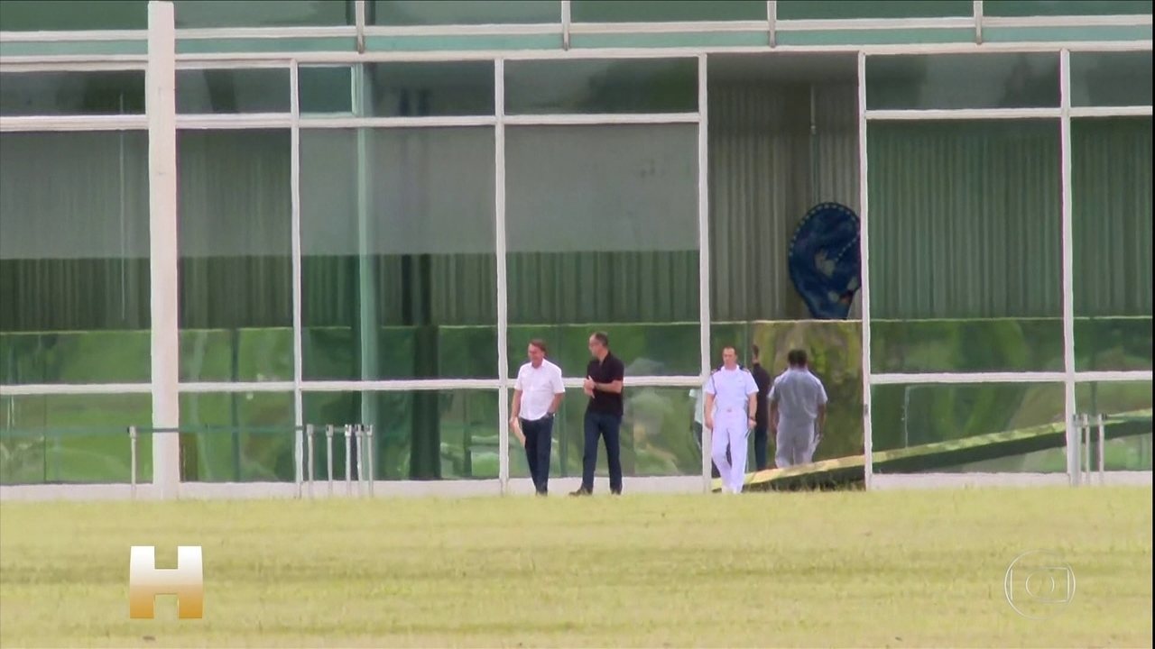 APÓS SAÍDA DE MORO | Bolsonaro se reúne com aliados