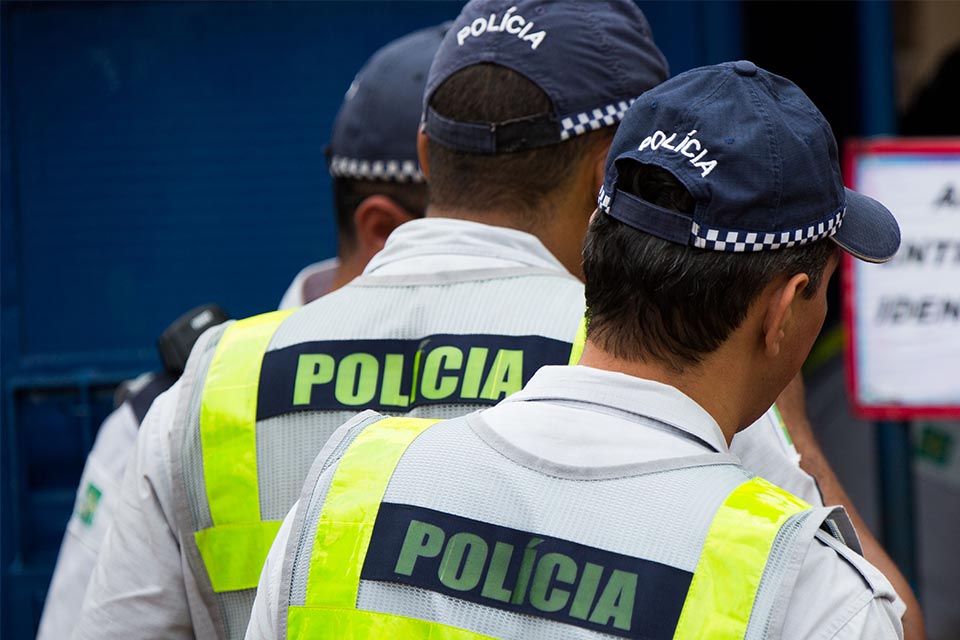 CRIME ORGANIZADO EM BRASÍLIA | Integrante do Comando Vermelho é preso pela PM na Estrutural