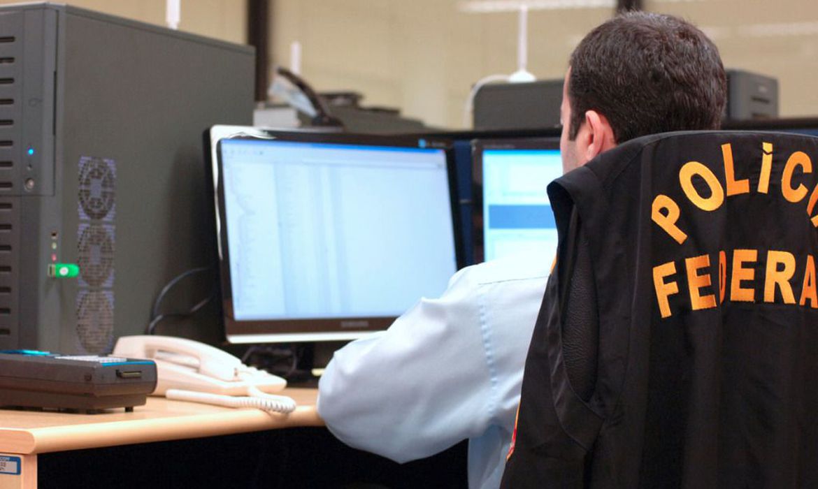 JÁ COMEÇARAM A ROUBAR | PF realiza operação no Amapá para investigar desvios de dinheiro público para enfrentar o coronavírus