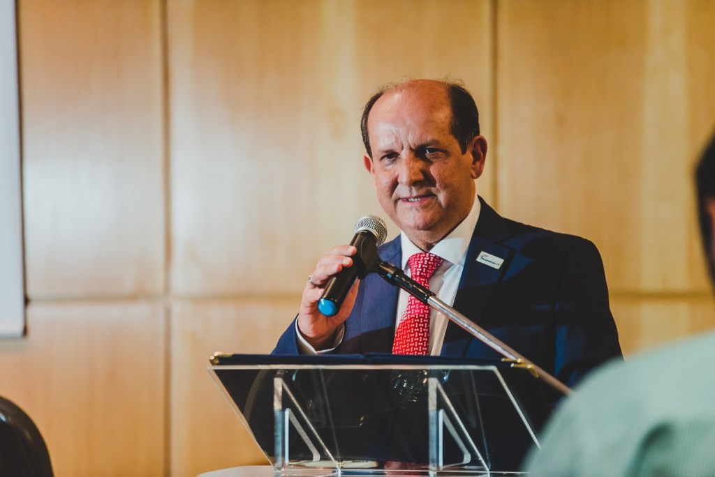 NÃO HONROU O COMPROMISSO | Depois de prometer hospital de campanha, Fecomércio-DF faz cara de paisagem