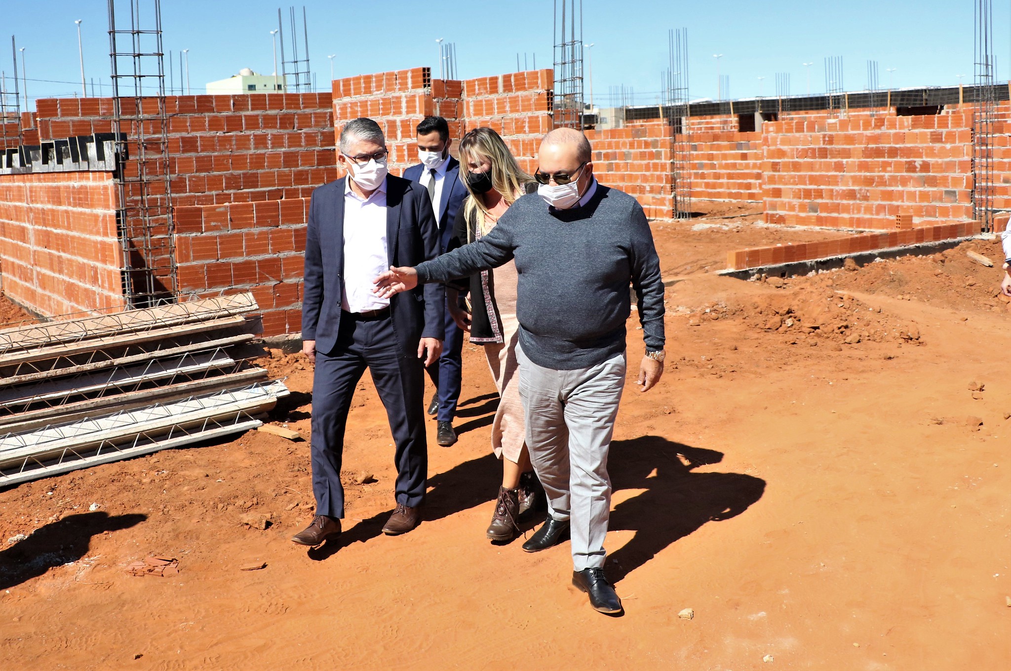 IBANEIS NAS RUAS | Governador faz blitz em São Sebastião e Paranoá para conferir obras e melhorias nas duas cidades