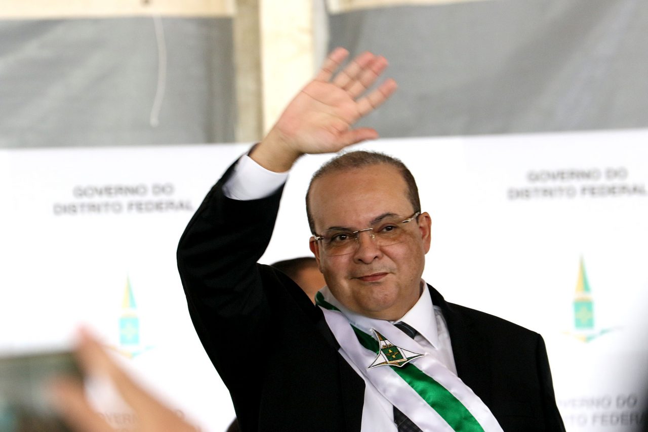 SEM INTERFERÊNCIA | Justiça garante a Ibaneis o poder de decidir sobre retomada de serviços