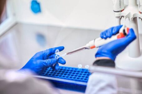 FASE DE TESTES COM HUMANOS EM SP | Laboratório chinês anuncia 90% de sucesso em testes de vacina contra coronavírus