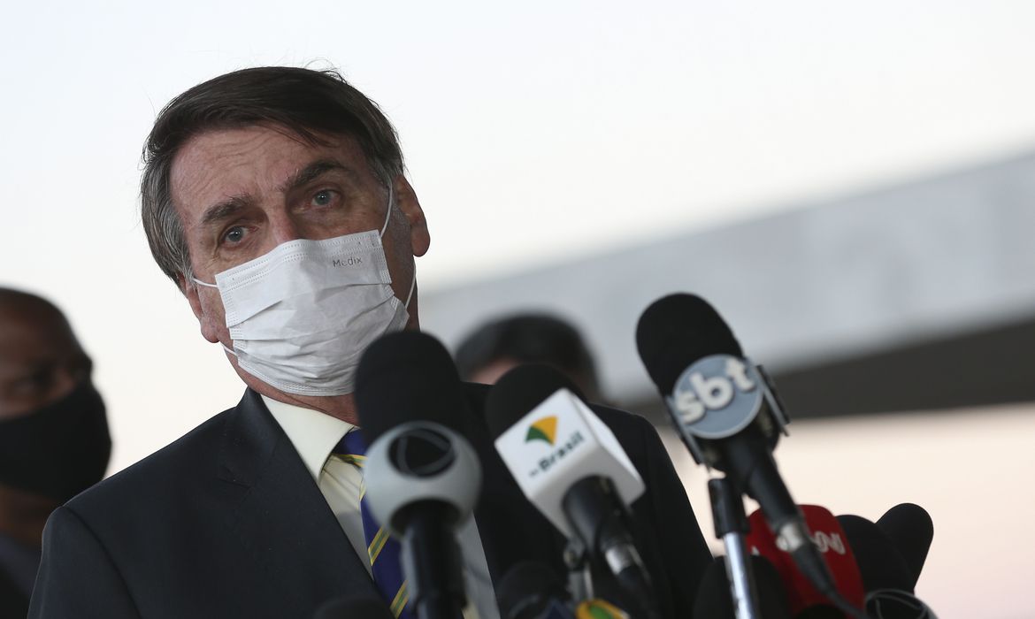 DEU POSITIVO | Bolsonaro fala que está com covid em entrevista para agência de notícias estatal