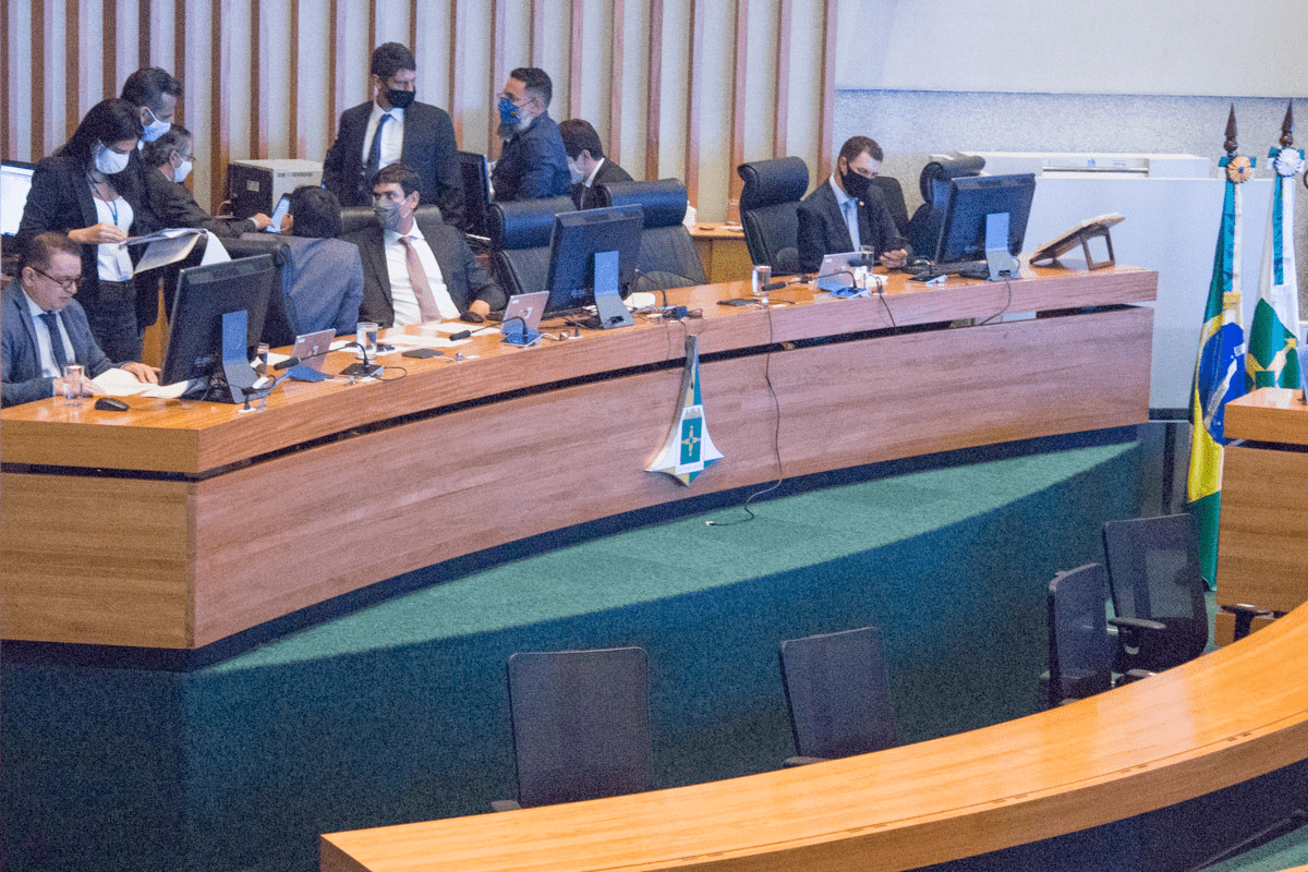 NA VOLTA AOS TRABALHOS | CLDF aprova redação final da LDO com previsão de orçamento do GDF de mais de R$ 42 bi