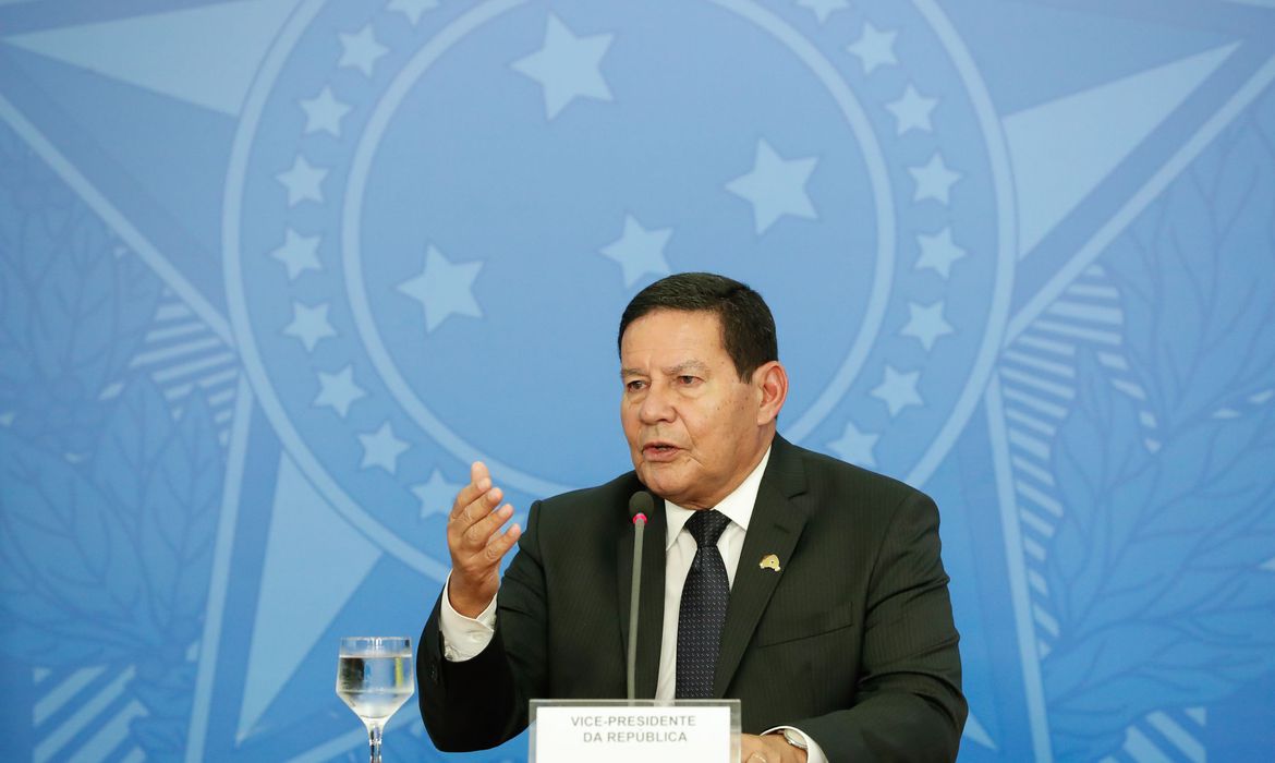AMAZÔNIA | Mourão defende avanços no sistema de monitoramento
