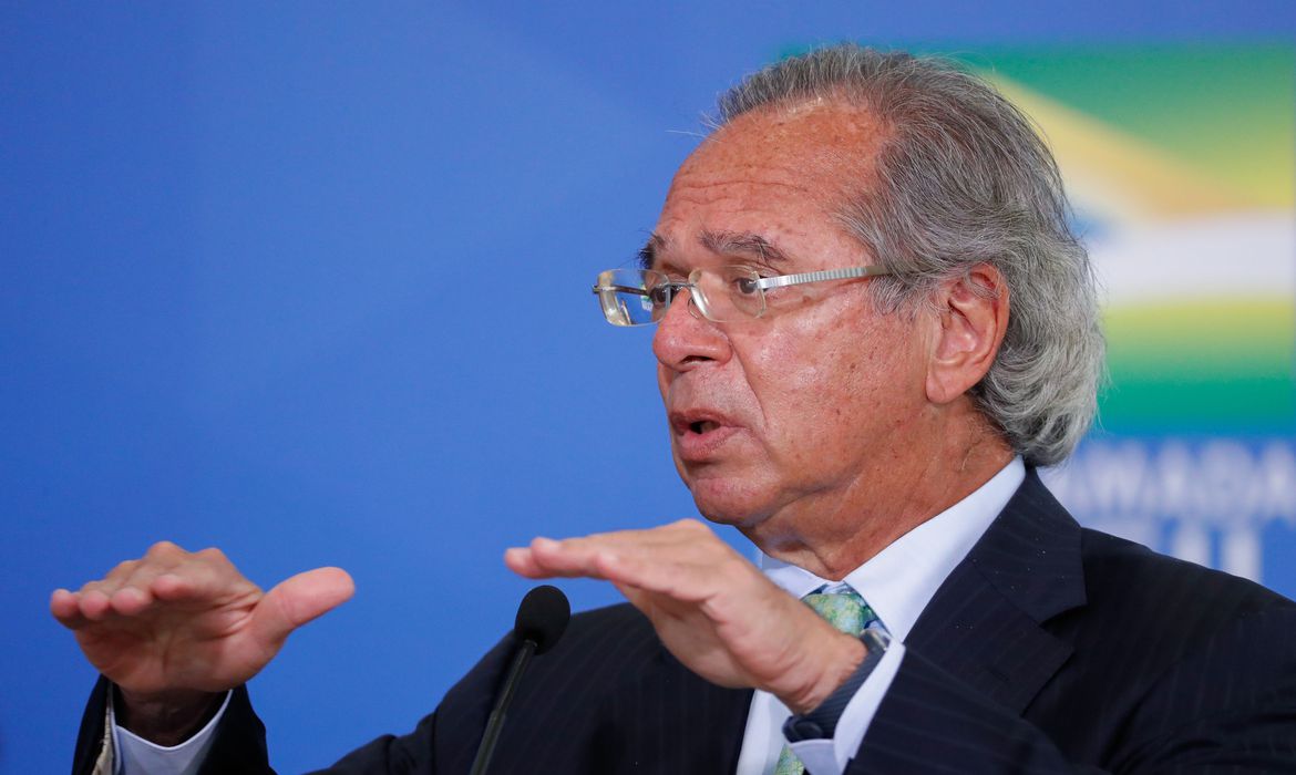 2021 DIFERENTE | Paulo Guedes aponta cenário de crescimento na área industrial e na economia brasileira