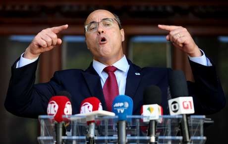 POR ORDEM DO STJ | Witzel é afastado do governo do Rio e ataca Bolsonaro