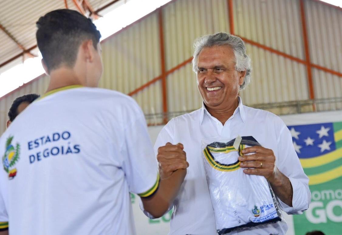 AULAS PRESENCIAIS SÓ EM 2021 | Caiado diz que estudantes só voltam para sala de aula de forma segura