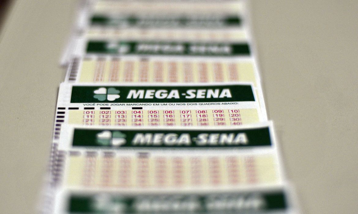 DIA DE TENTAR A SORTE | Prêmio acumulado em R$ 52 milhões será sorteado neste sábado (29)