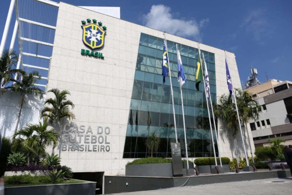 SEM PÚBLICO | Reunião da CBF para definir reabertura dos estádios para a torcida termina em confusão
